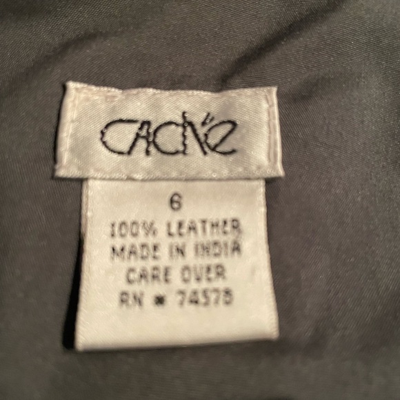 Gorgeous buttery soft leather skirt. Great for holidays! - Picture 8 of 10